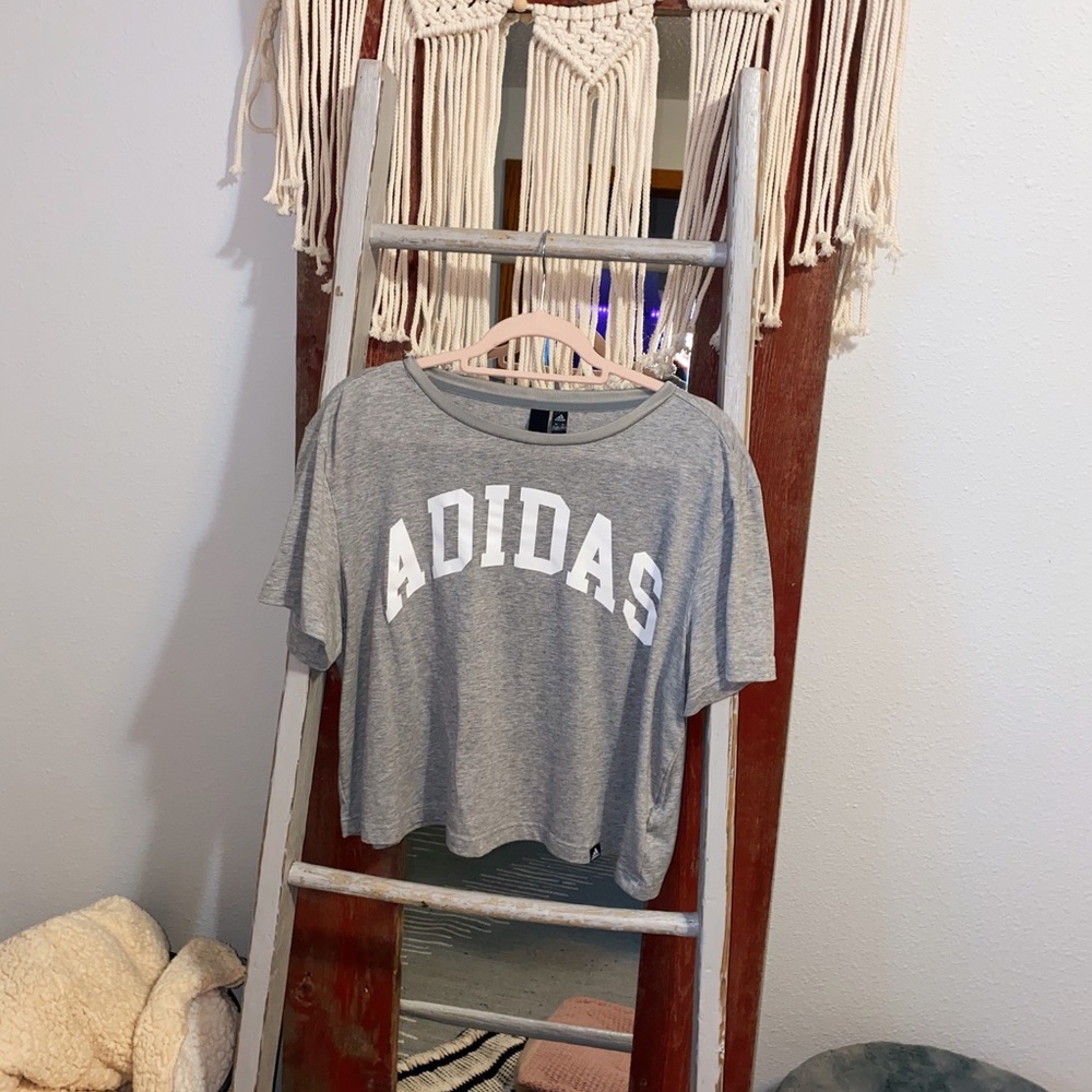 Gray Adidas Cropped T-Shirt Size Large